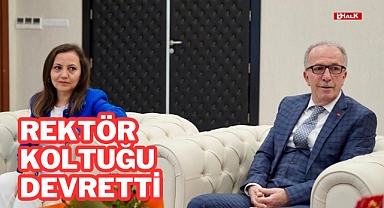 Rektör Koltuğu Devretti