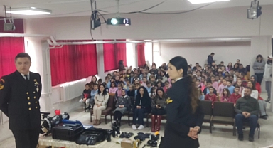 Sahil Güvenlik Öğrencilerin Yanında