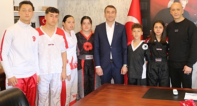 Şampiyon sporculardan İl Müdürüne Ziyaret