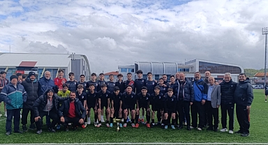 U15'de Bartın Gençlerbirliği şampiyon oldu