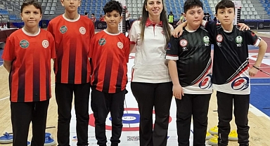Hendekyanı Ortaokulu Folor Curling’te 1.oldu