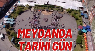 MEYDANDA TARİHİ GÜN