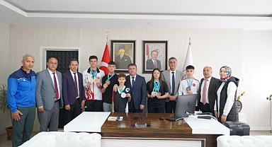Şampiyon sporculardan ziyaret