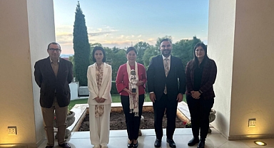 TISKAOĞLU YENİ GÜNEY AFRİKA BÜYÜK ELÇİSİ İLE GÖRÜŞTÜ