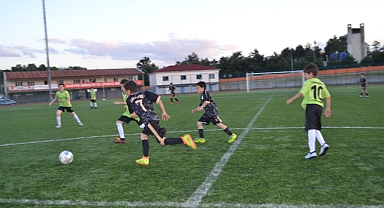 U11’de Bartın Ankaspor farklı kazandı