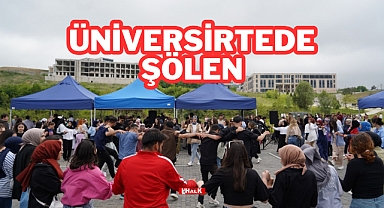 Üniversitede Şölen