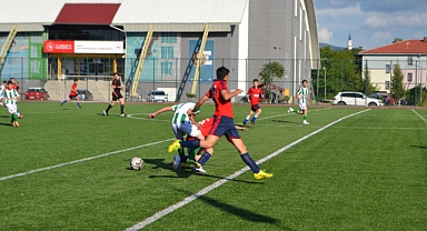 13’de Kozcağız Belediyespor 3 puan aldı