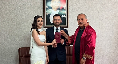 Başkan Nikah Kıydı