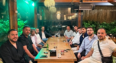 Eser bayramda taraftar grubu ile bir araya geldi