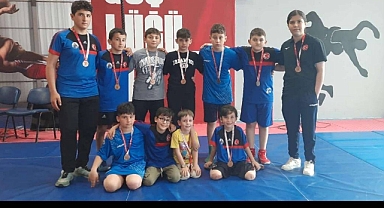 Gökhan Dumlu’nun sporcuları 9 altın madalya kazandı
