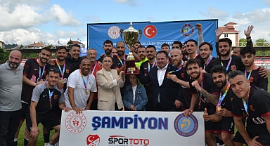 İŞİTME ENGELLİLER ŞAMPİYONU İSTANBUL SESSİZLER KULÜBÜ OLDU