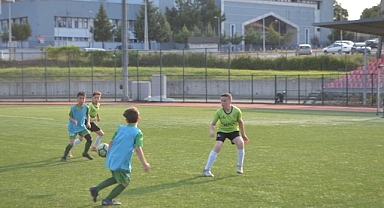 U11 Liginde Yeni Bartınspor farklı kazandı