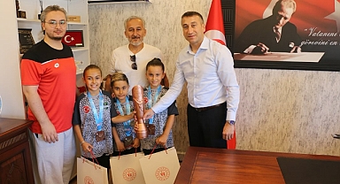 Başarılı sporcular Akkaş'ı ziyaret etti
