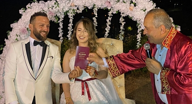 BAŞKAN NİKÂHI KIYDI