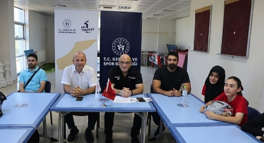 “Biz Bir Takım” Projesi video gösterimi ile başladı