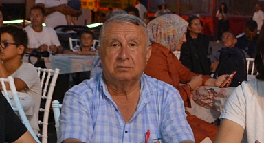 İSMAİL EKERBİÇER “ KAPISINI KAPATAN GECEYE GELMİŞ”