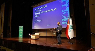 Rektör, Türk dilinin zenginliğini anlattı