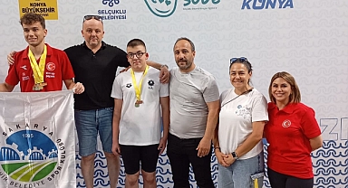 Utku Batın Atik yüzmede Türkiye üçüncüsü oldu
