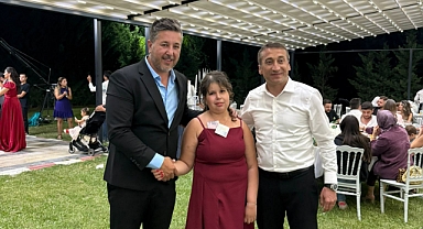 AKKAŞ, YALNIZ BIRAKMADI