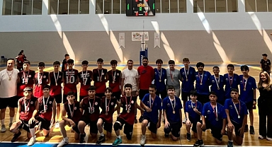 Analig Voleybol Erkekler müsabakaları tamamlandı