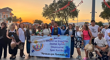 Bartın Otizmli derneği festivale katıldı