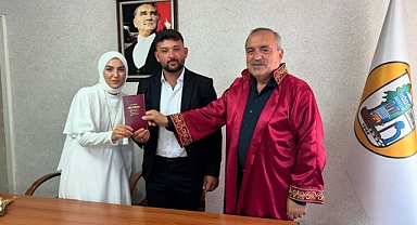 Başkan Nikah Kıydı