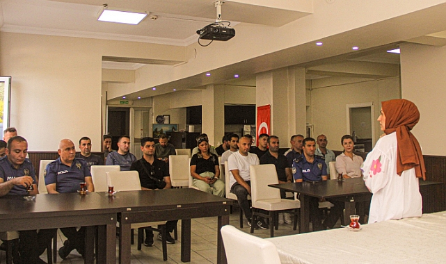 Emniyet Müdürlüğü seminer verdi