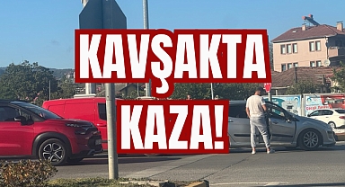 KAVŞAKTA KAZA!
