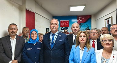 Adaylığını Açıkladı