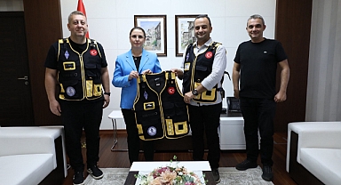 Bartın Valisi 2 yönetim kurulunu ağırladı