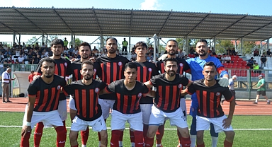 BARTINLI GENÇ OYUNCULAR UMUT VERDİ