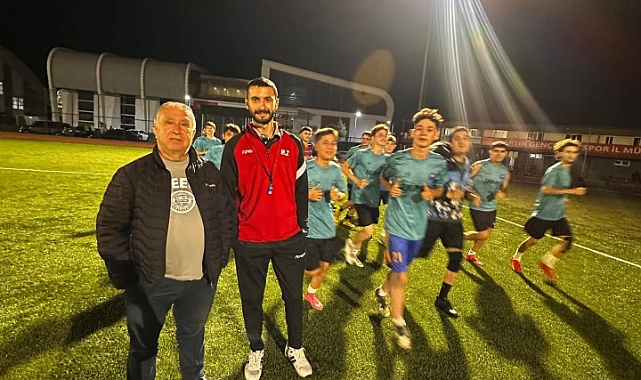 Başkan Ekerbiçer antrenmanı ziyaret etti