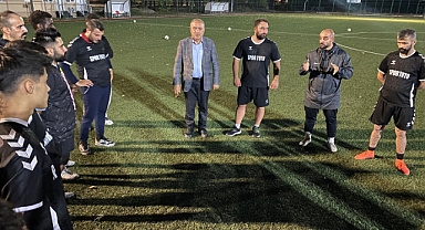Başkan Uzun Ulusçınarspor'u ziyaret etti