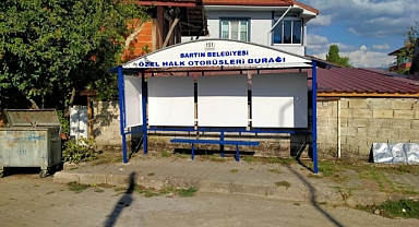 Belediye Durakları Yeniledi