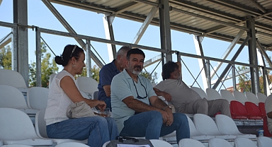 Özcan Köseoğlu takımı yalnız bırakmıyor