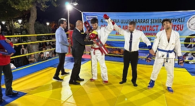 Sporculara ödüllerini Çakır verdi