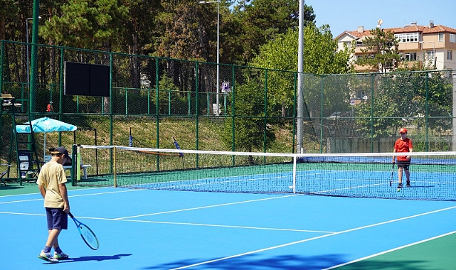 Sporcularımız turnuvada derece elde etti