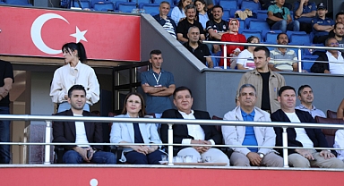 Vali Arslan Dostluk maçını izledi