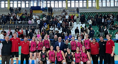 Aldatmaz, ayakta alkışladı