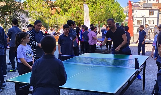 Amatör Haftasında Masa Tenisi Düzenlendi