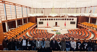BARTINLI ÖĞRENCİLERDEN ANKARA ÇIKARMASI