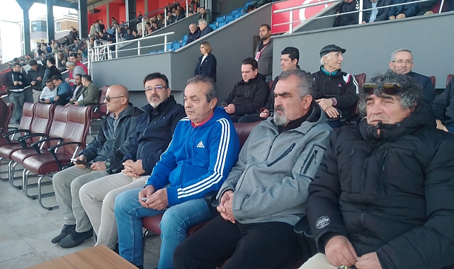 Bartınspor yönetimi protkolde izledi