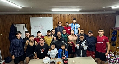 BAŞKAN GÜRSOY'A DOĞUM GÜNÜ KUTLAMASI
