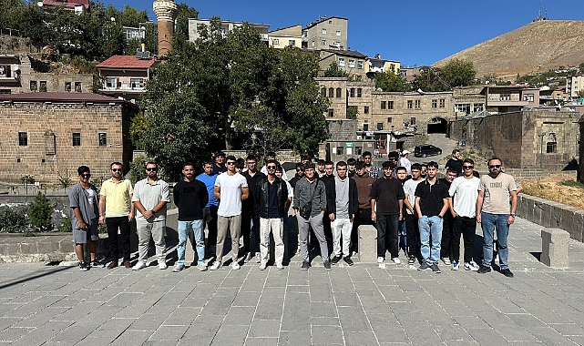 Gençler Bitlis'te kamp yaptı