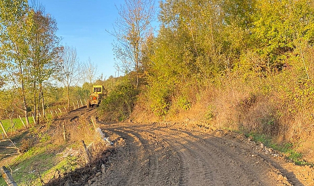 Köy Yolu Yenileniyor