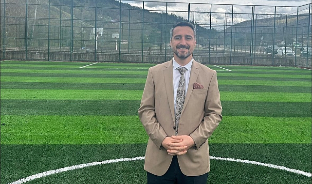 KUMLUCA'DA BELEDİYE HALI SAHASI YENİLENDİ