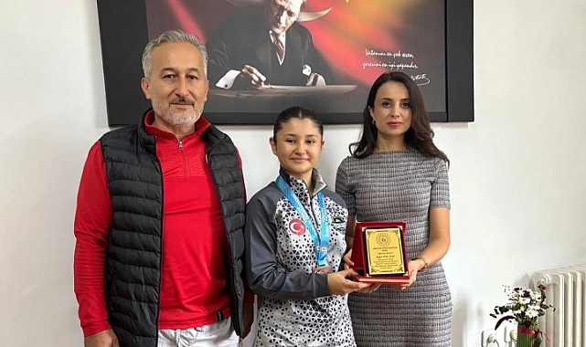 Nevra Yıldırım Uçar'ı tebrik etti