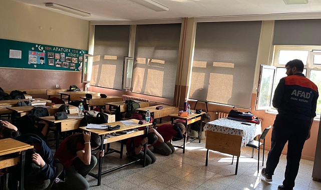 Öğrencilere Hayati Eğitim