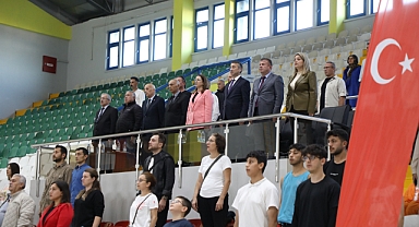 Vali Arslan Amatör Spor Haftasına katıldı