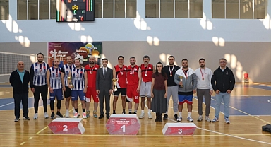 3X3 BASKETBOLDE ŞAMPİYON BARTIN VALİLİĞİ